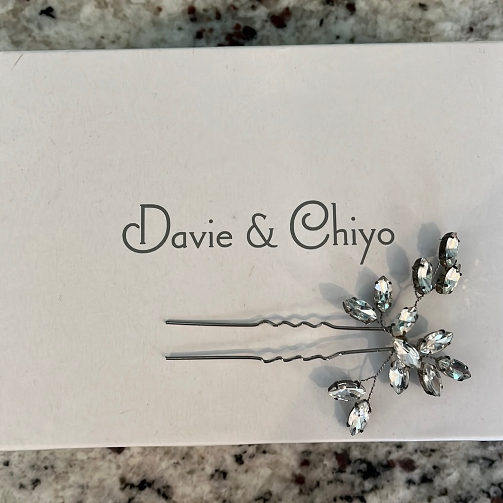 David and Chiyo wedding head piece
